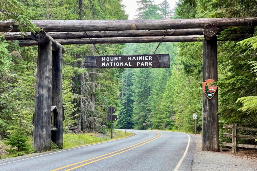 entrance sign Mt. Rainier